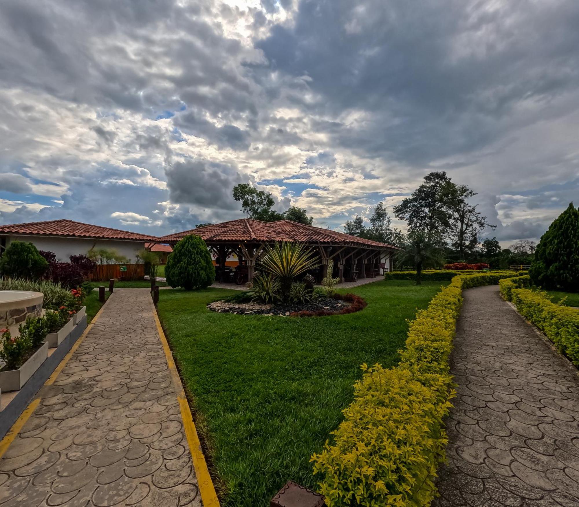 Hotel Parque De Los Arrieros Montenegro Εξωτερικό φωτογραφία