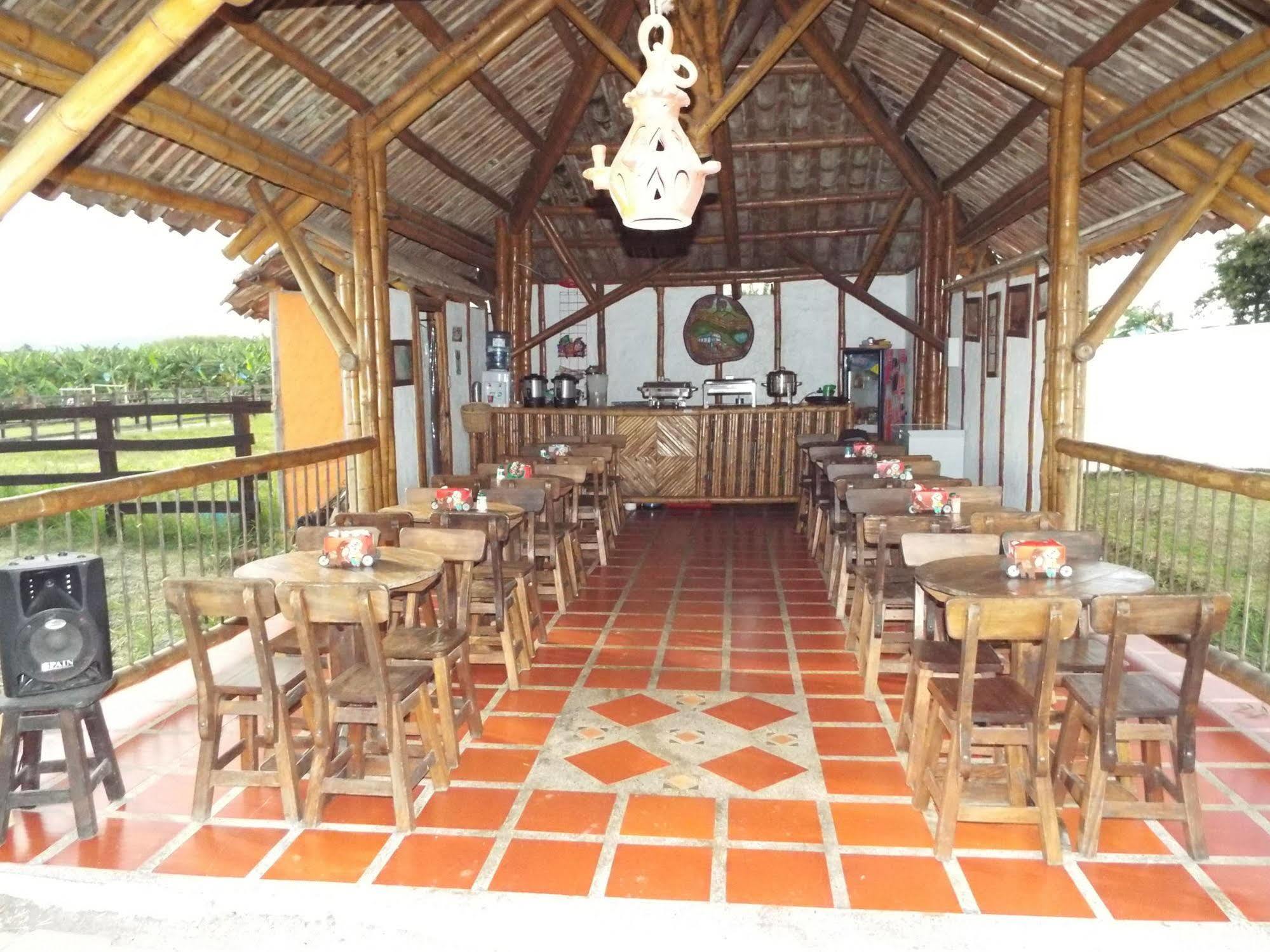 Hotel Parque De Los Arrieros Montenegro Εξωτερικό φωτογραφία